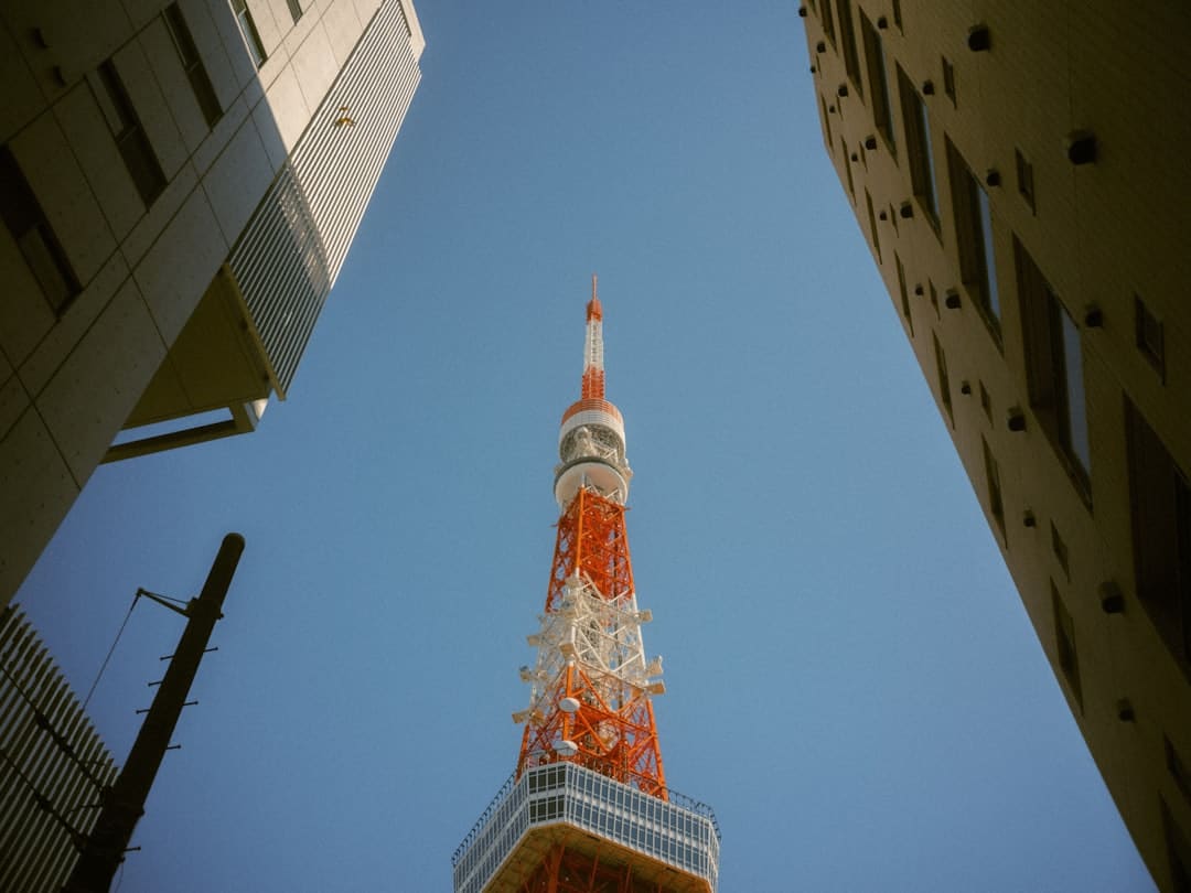 【新春走底层】“钢铁巨龙”载着温暖起程